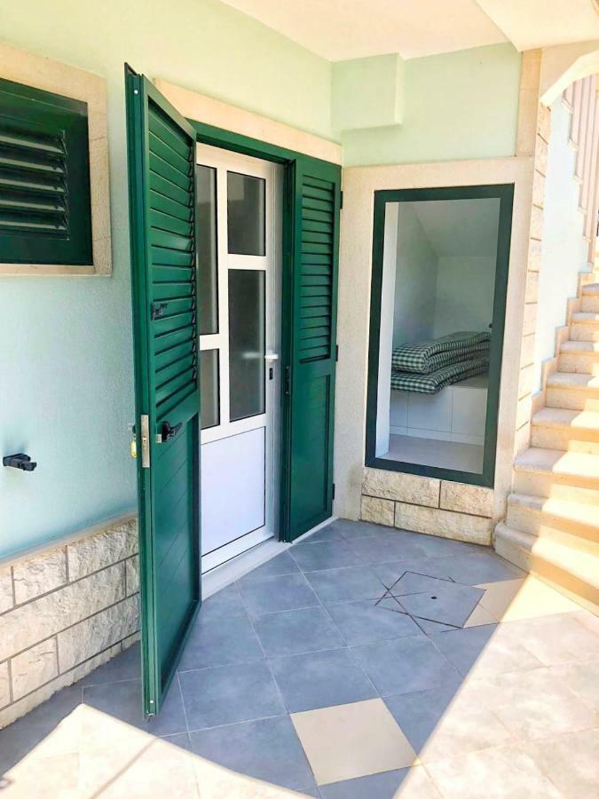 Studio Apartman Noa Apartment Trogir Exterior photo