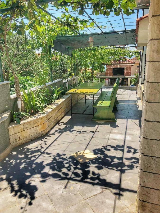 Studio Apartman Noa Apartment Trogir Exterior photo